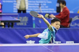 备受关注，伊万卡-特朗普的三个孩子作为梅西等人的球童入场